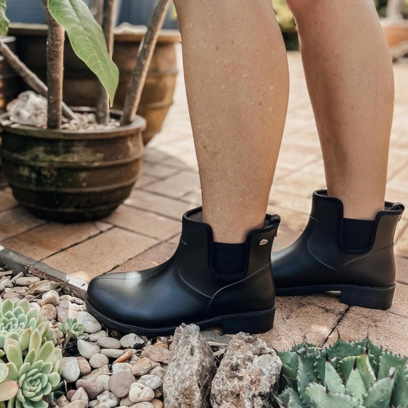 Sandton Chelsea Black Gumboot Silver Lining Gumboots Ladies Gumboots Gear